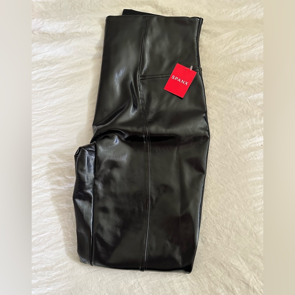 NWT SPANX Faux Patent Leather Leggings size L REGULAR length